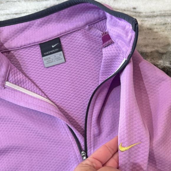 Nike Sphere Dry Women’s quarter zip long sleeve pullover size medium - Picture 4 of 4